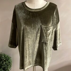 KLD Women’s Velvet Oversized drop sleeve Top. Olive green size Large